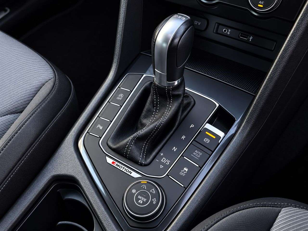 2017 VOLKSWAGEN TIGUAN 2017 VOLKSWAGEN TIGUAN