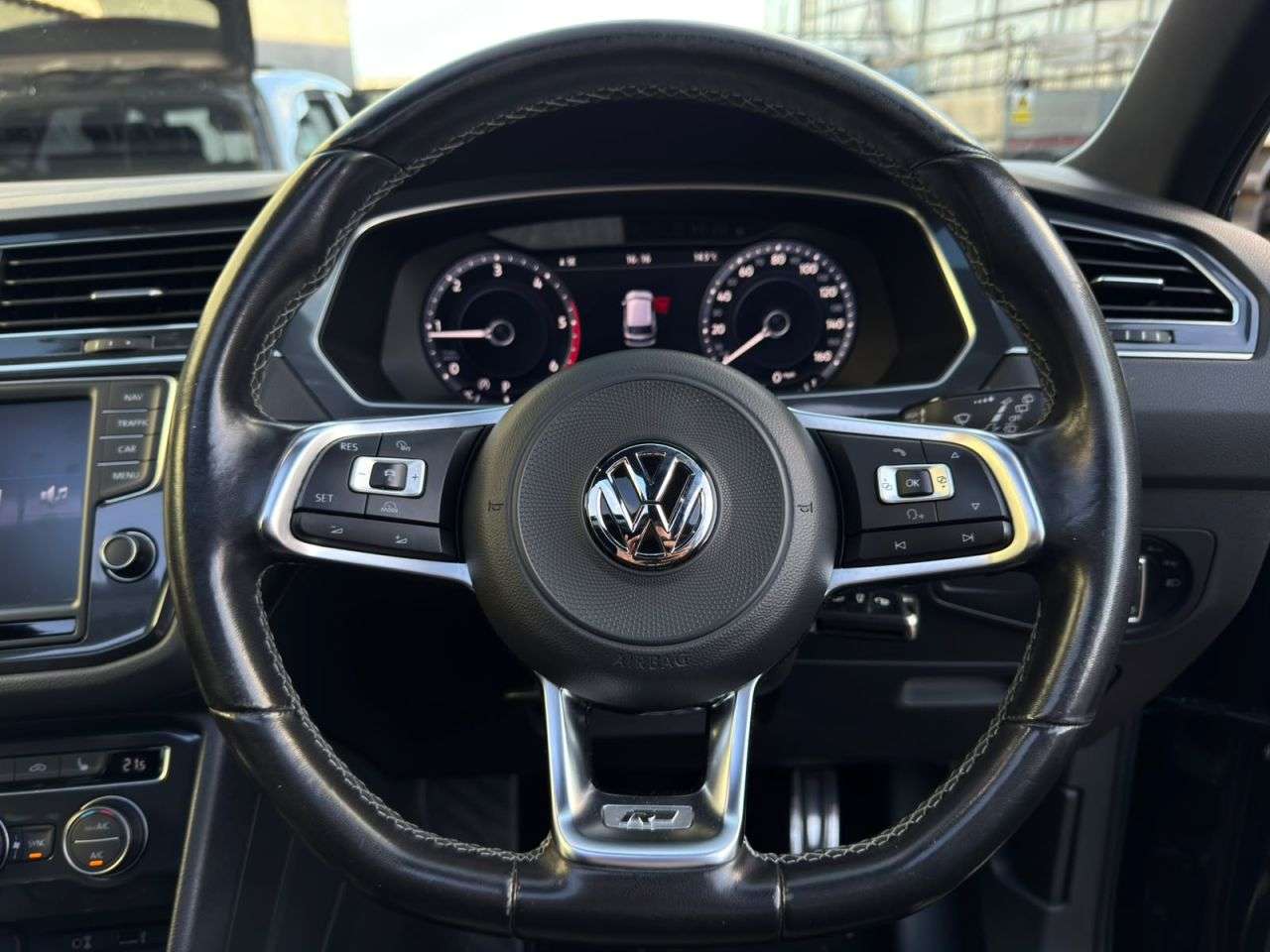 2017 VOLKSWAGEN TIGUAN 2017 VOLKSWAGEN TIGUAN
