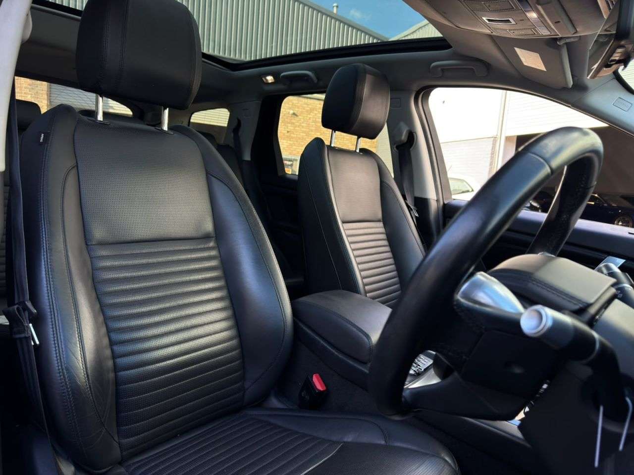 A 2019 LAND ROVER DISCOVERY SPORT 2.0 D240 MHEV HSE SUV 5dr Diesel Auto 4WD Euro 6 (s/s) (240 ps) FINANCE+WAR A 2019 LAND ROVER DISCOVERY SPORT 2.0 D240 MHEV HSE SUV 5dr Diesel Auto 4WD Euro 6 (s/s) (240 ps) FINANCE+WAR