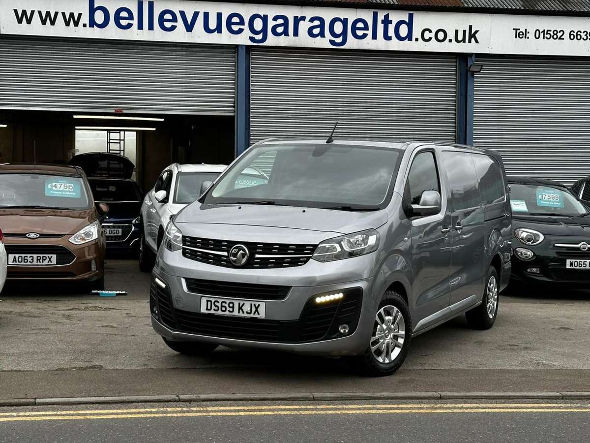 Check out this Vauxhall Vivaro 2019 Diesel Manual