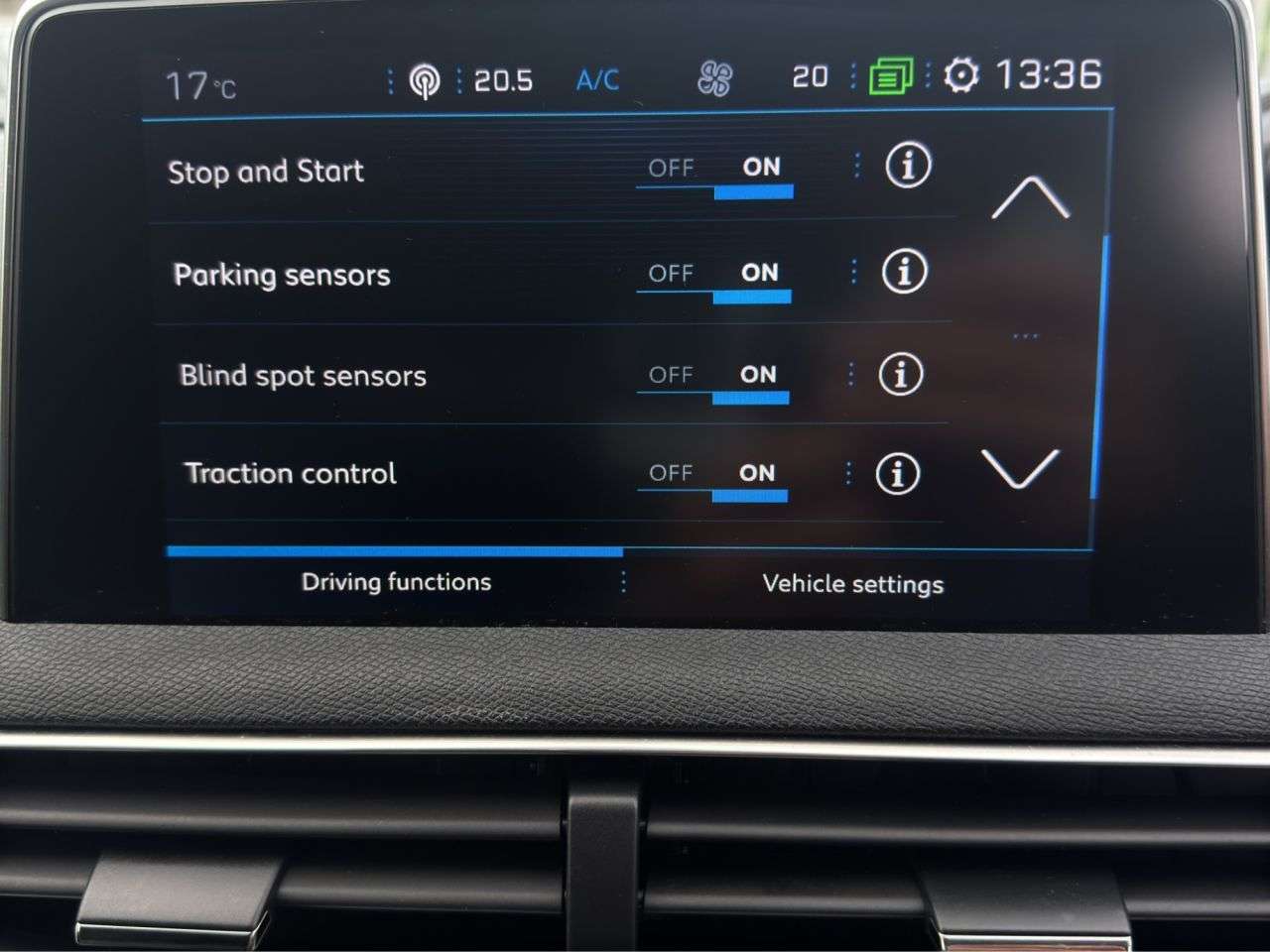 2018 PEUGEOT 3008 2018 PEUGEOT 3008