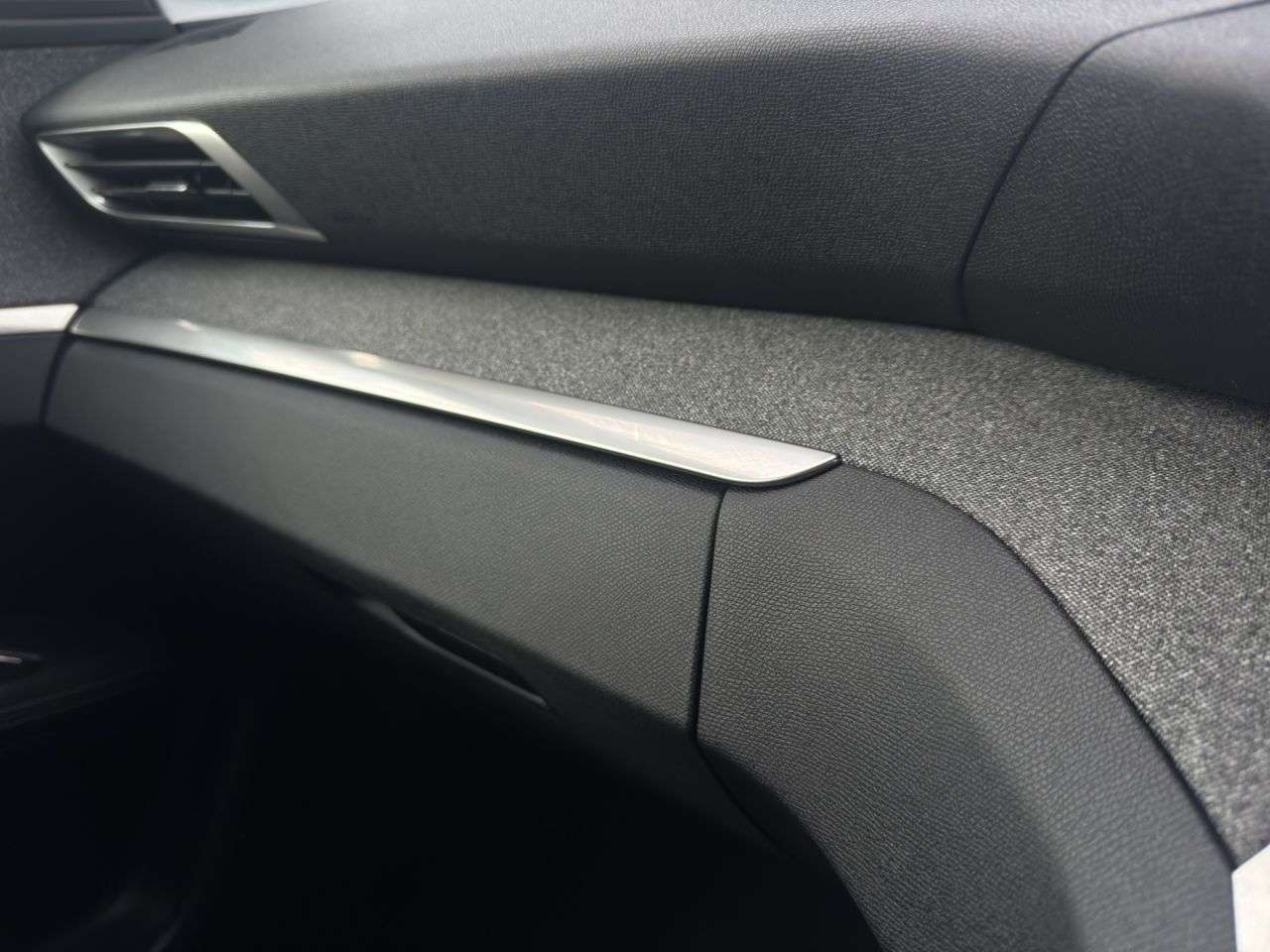 2018 PEUGEOT 3008 2018 PEUGEOT 3008