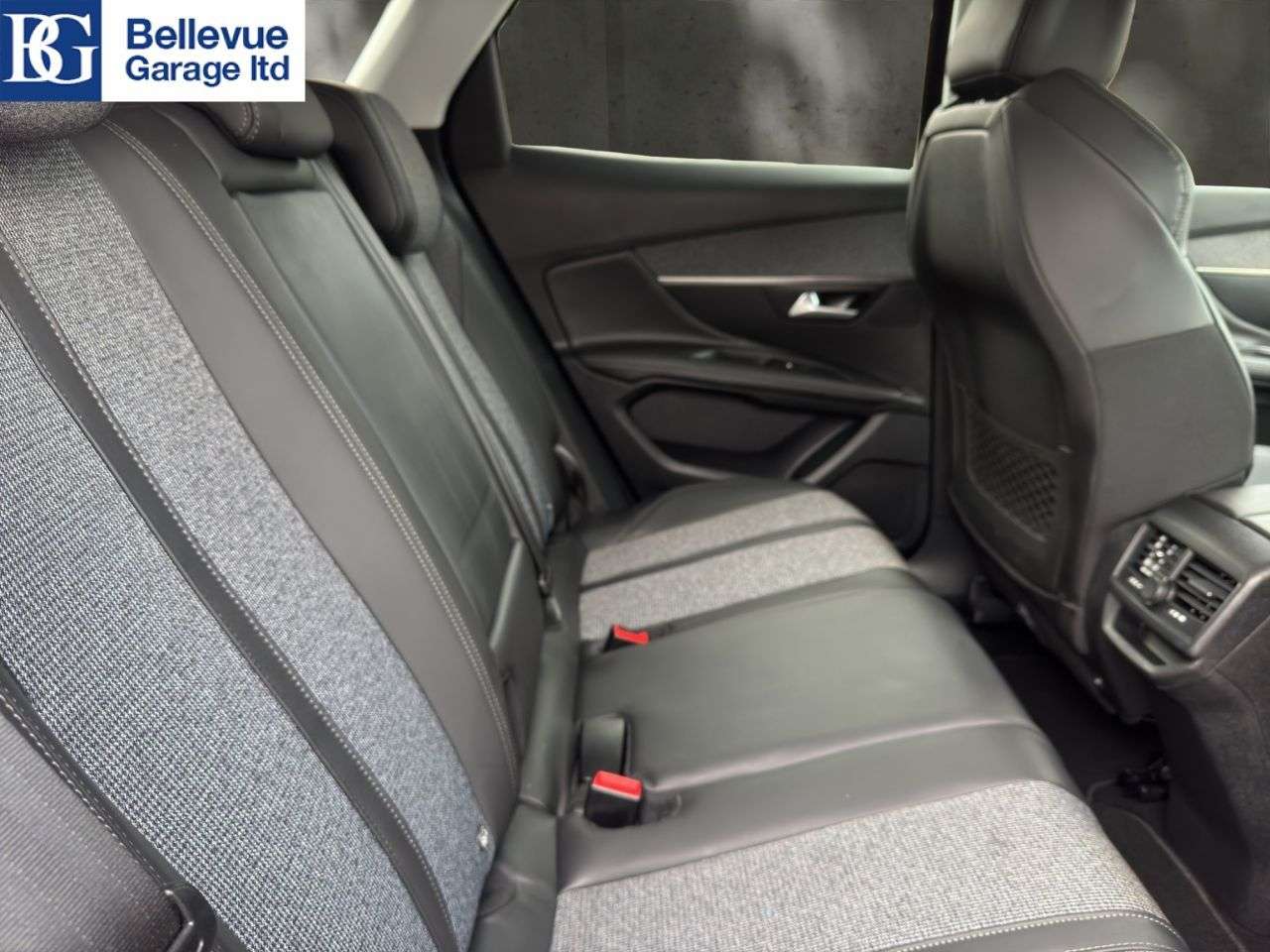 2018 PEUGEOT 3008 2018 PEUGEOT 3008