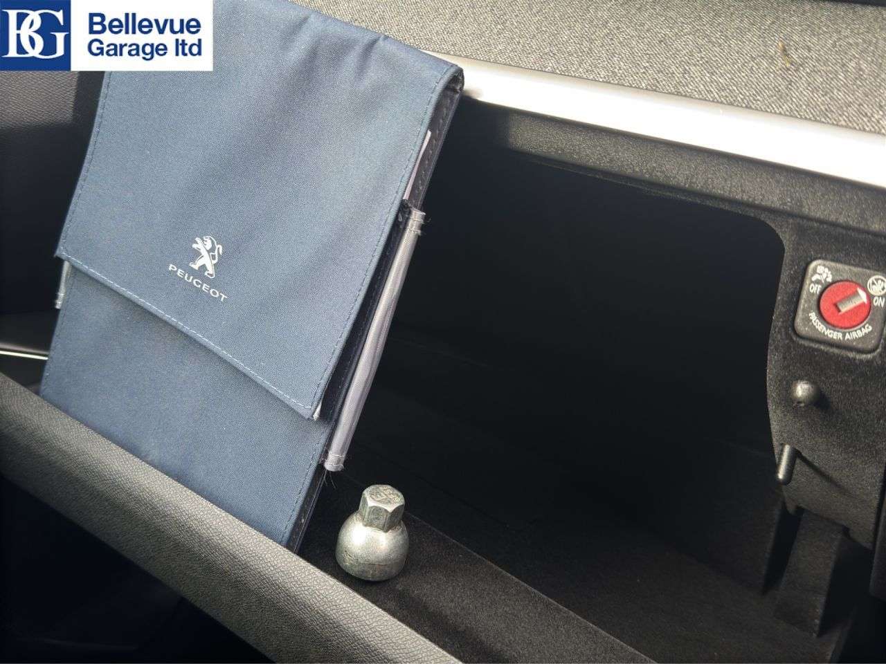 2018 PEUGEOT 3008 2018 PEUGEOT 3008