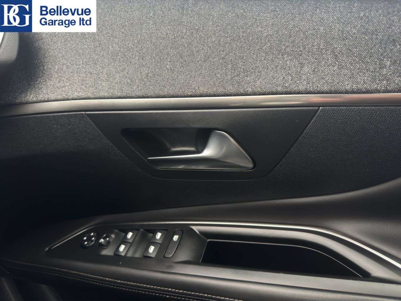 2018 PEUGEOT 3008 2018 PEUGEOT 3008