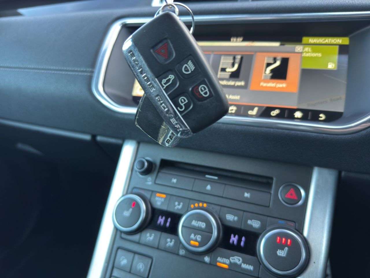 2017 LAND ROVER RANGE ROVER EVOQUE 2017 LAND ROVER RANGE ROVER EVOQUE