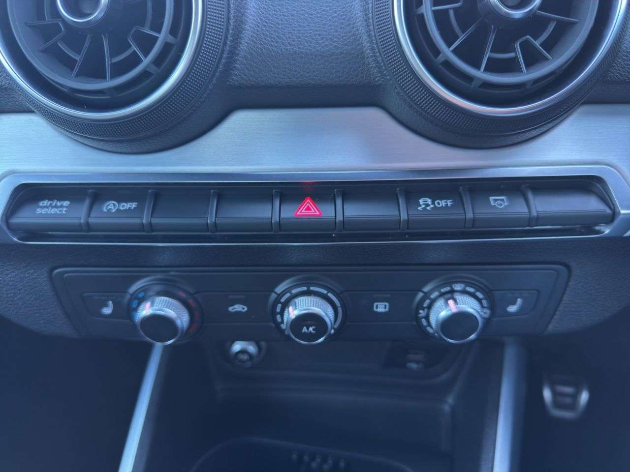 2018 AUDI Q2 2018 AUDI Q2