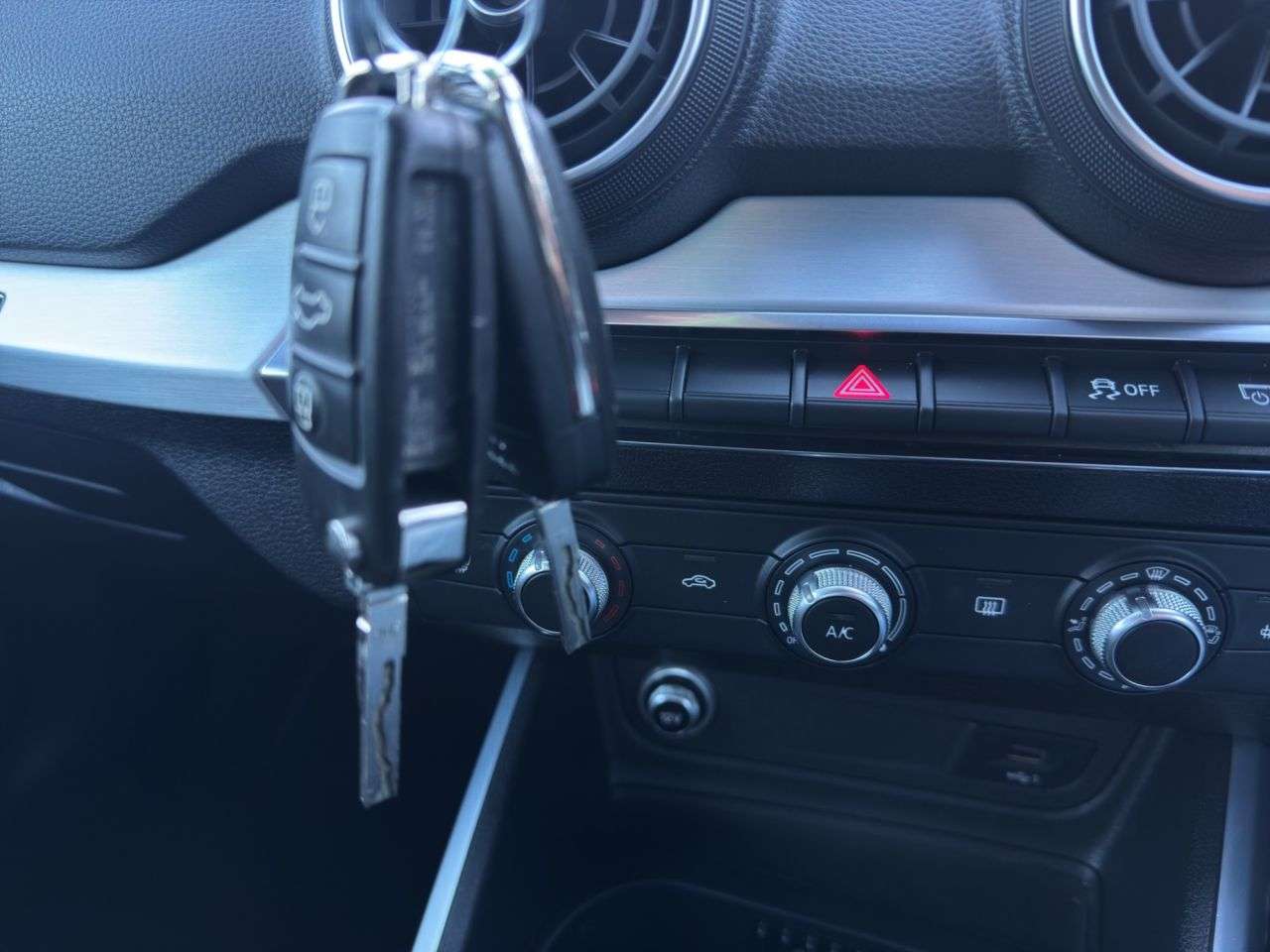 2018 AUDI Q2 2018 AUDI Q2