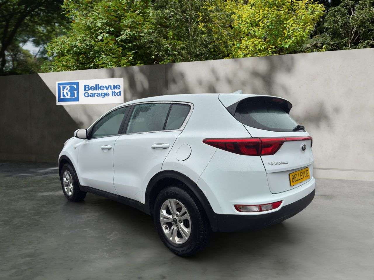 A 2017 KIA SPORTAGE 1.6 GDi 1 SUV 5dr Petrol Manual Euro 6 (s/s) (130 bhp) A 2017 KIA SPORTAGE 1.6 GDi 1 SUV 5dr Petrol Manual Euro 6 (s/s) (130 bhp)