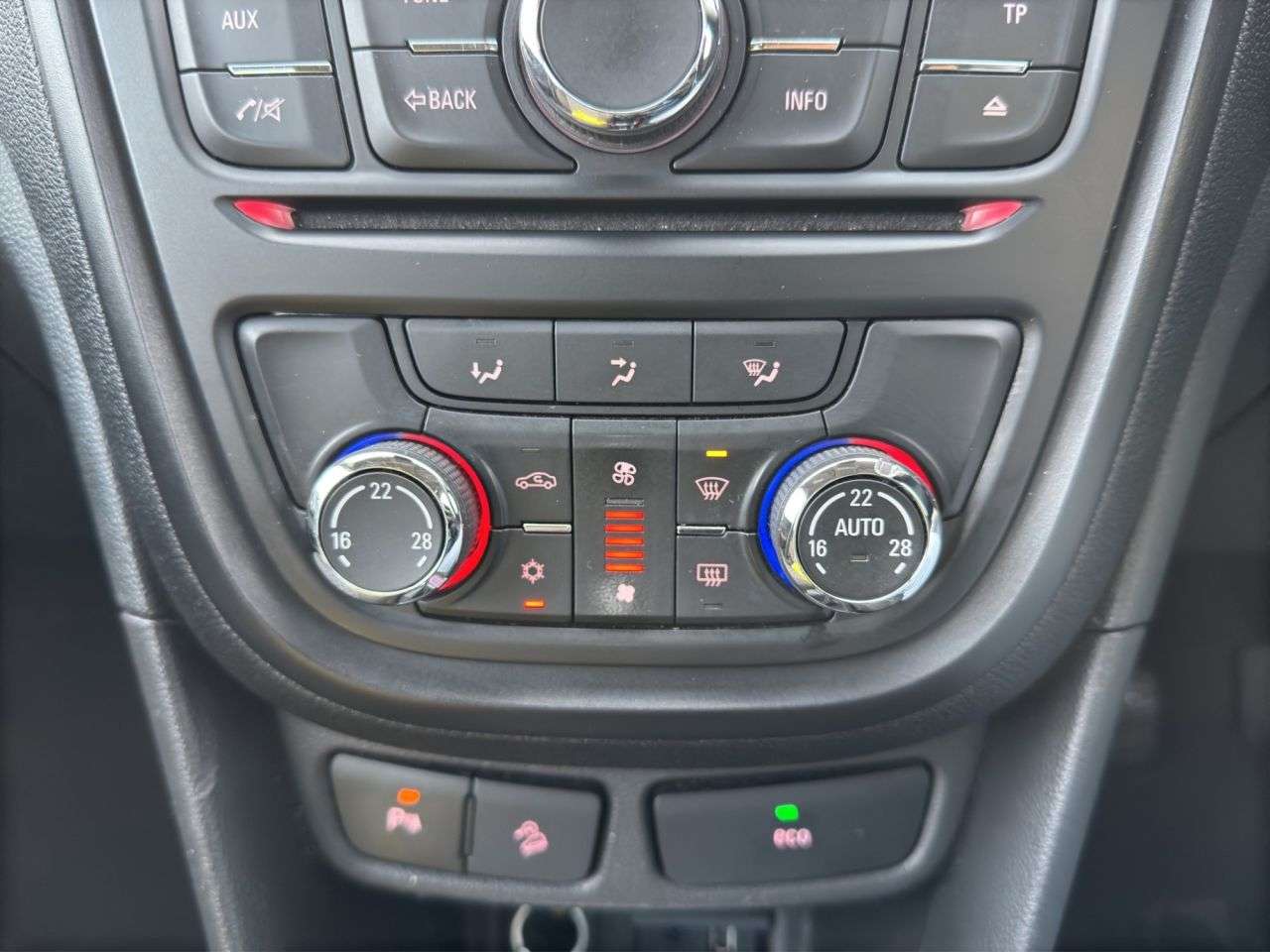 2014 VAUXHALL MOKKA 2014 VAUXHALL MOKKA