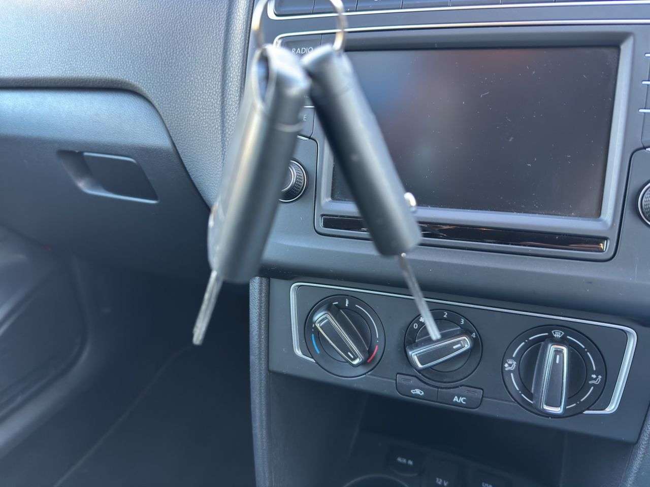 2016 VOLKSWAGEN POLO 2016 VOLKSWAGEN POLO