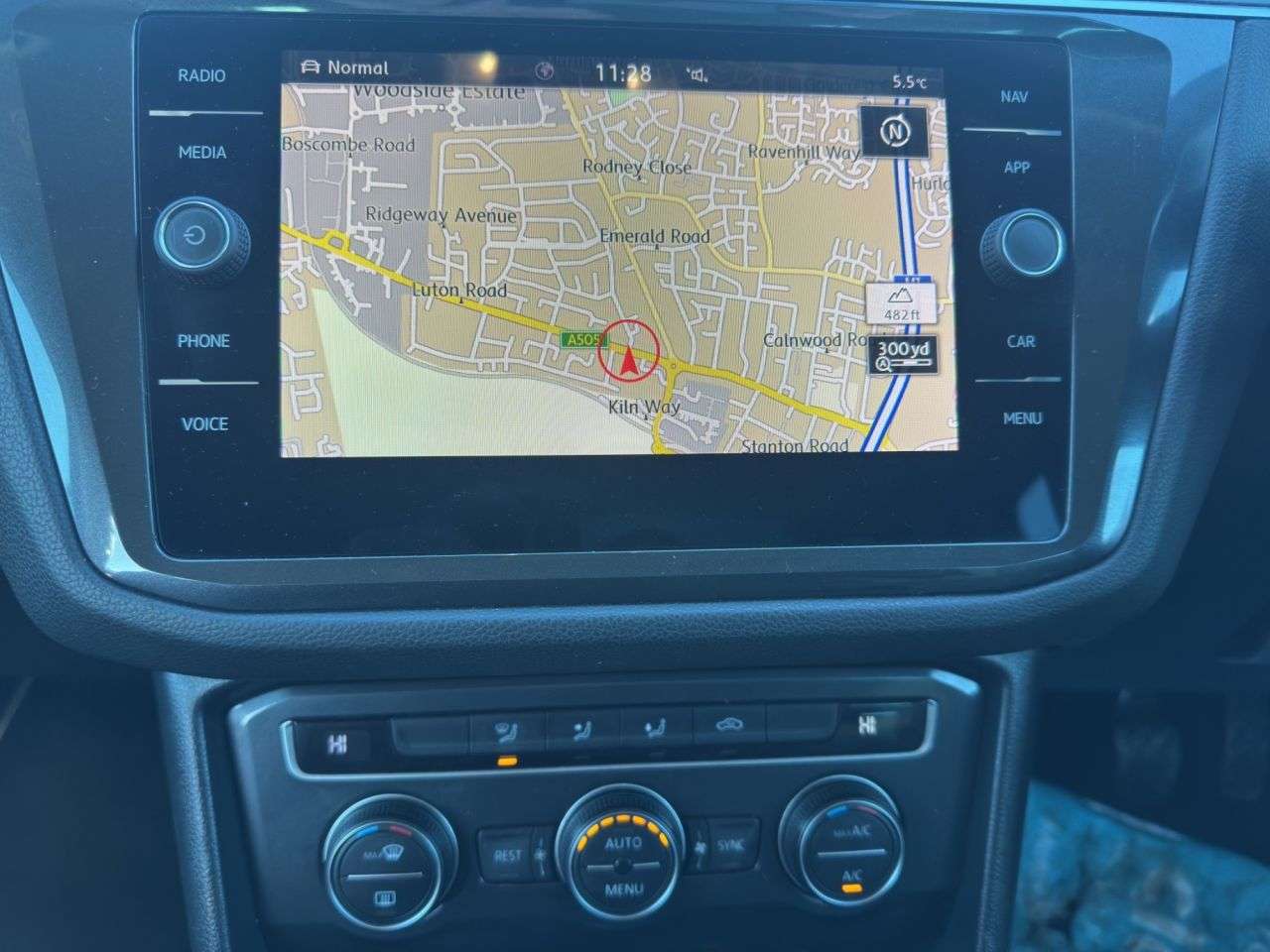 2017 VOLKSWAGEN TIGUAN 2017 VOLKSWAGEN TIGUAN