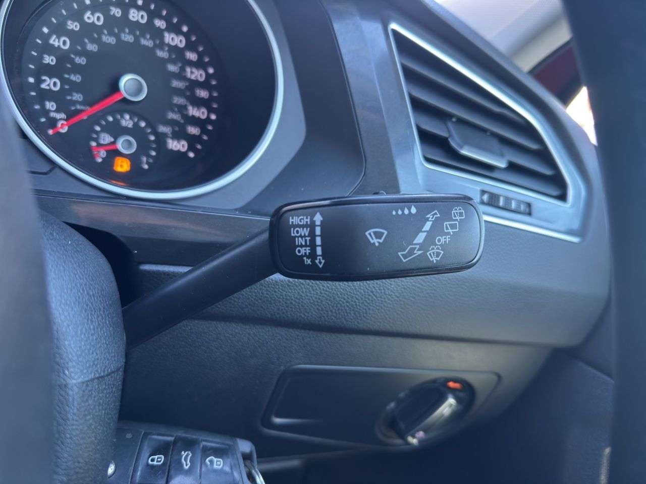 2017 VOLKSWAGEN TIGUAN 2017 VOLKSWAGEN TIGUAN