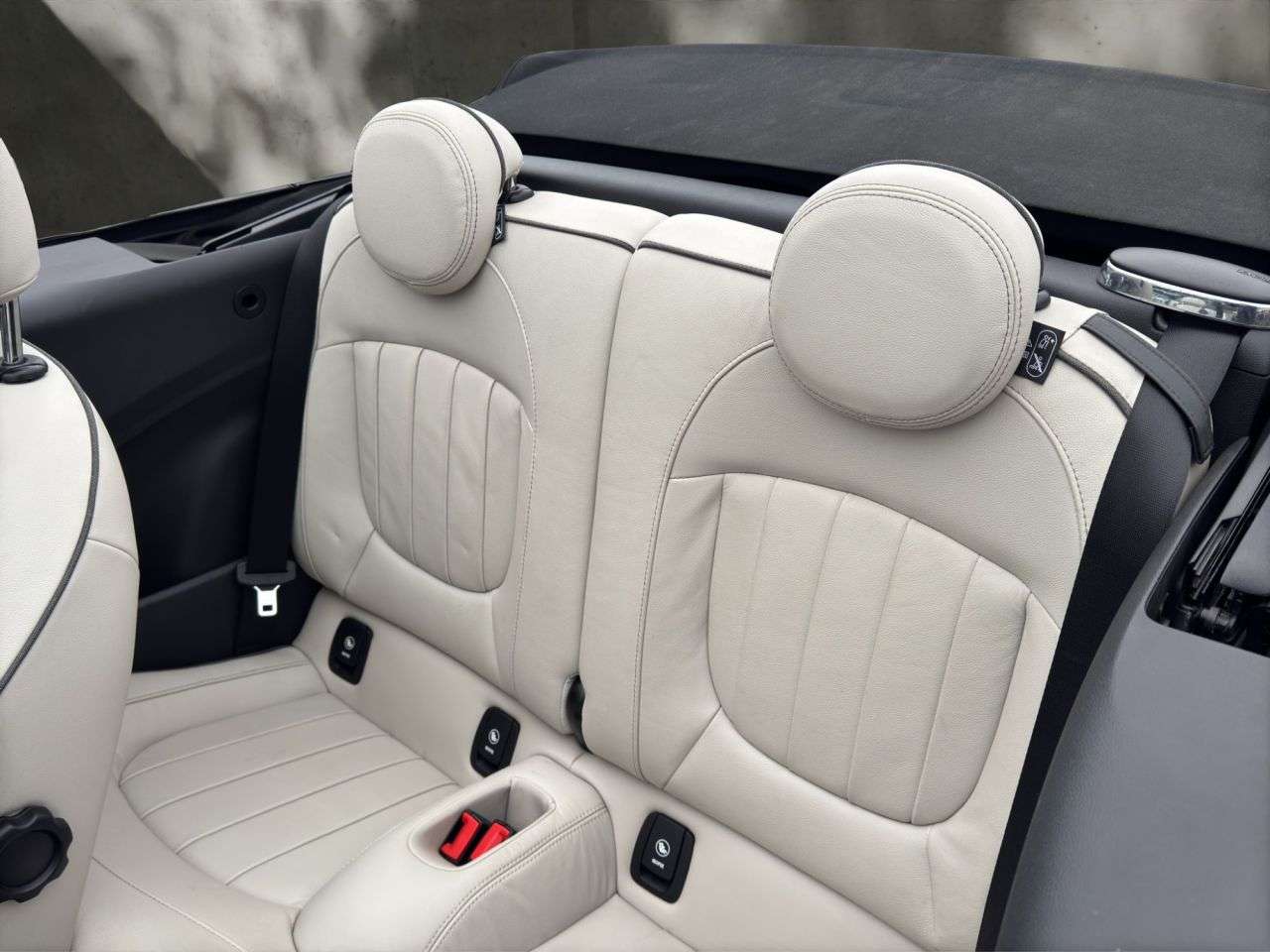 2018 MINI CONVERTIBLE 2018 MINI CONVERTIBLE