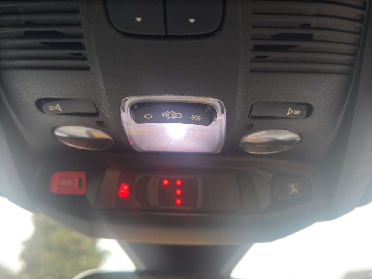 2018 PEUGEOT 3008 2018 PEUGEOT 3008