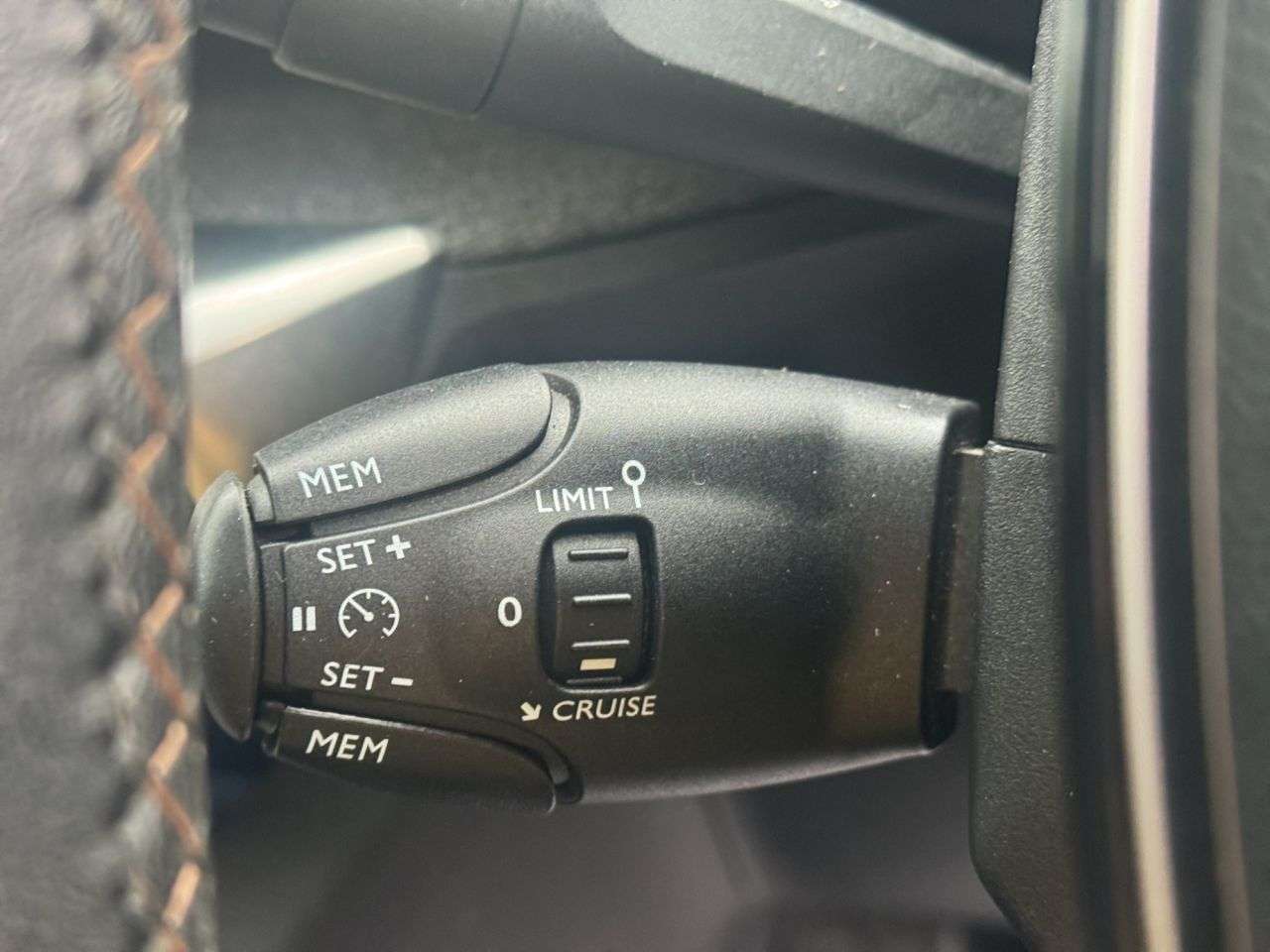 2018 PEUGEOT 3008 2018 PEUGEOT 3008