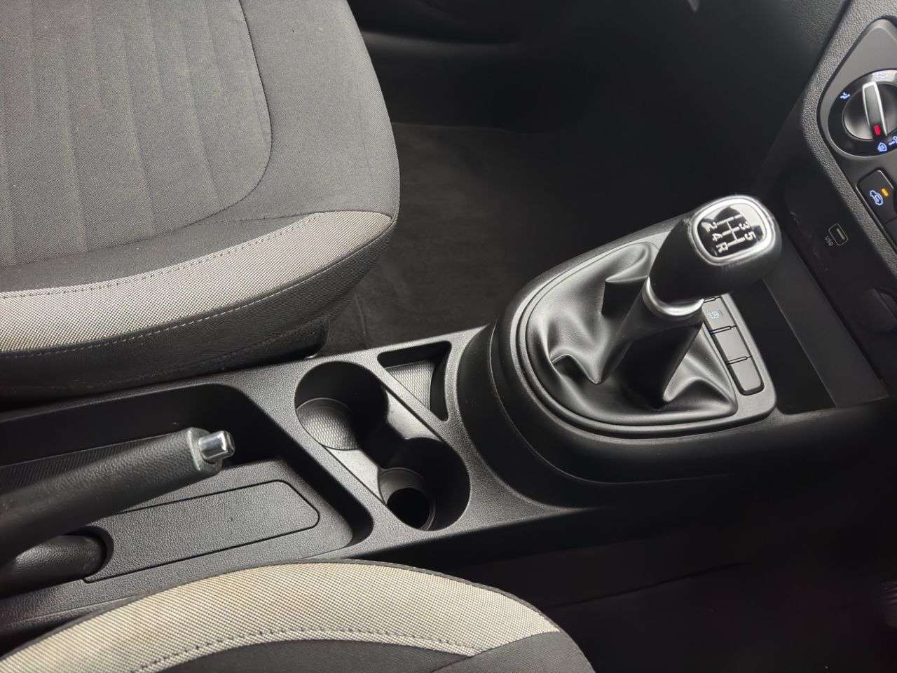 2022 HYUNDAI I10 2022 HYUNDAI I10