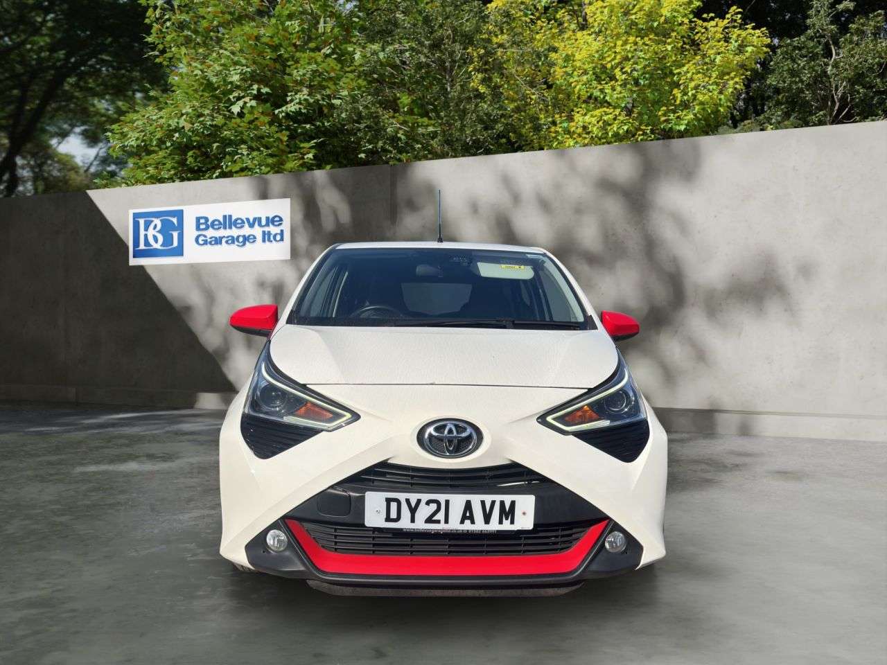 A 2021 TOYOTA AYGO 1.0 VVT-i x-trend Hatchback 5dr Petrol Manual Euro 6 (Safety Sense) (71 ps) A 2021 TOYOTA AYGO 1.0 VVT-i x-trend Hatchback 5dr Petrol Manual Euro 6 (Safety Sense) (71 ps)