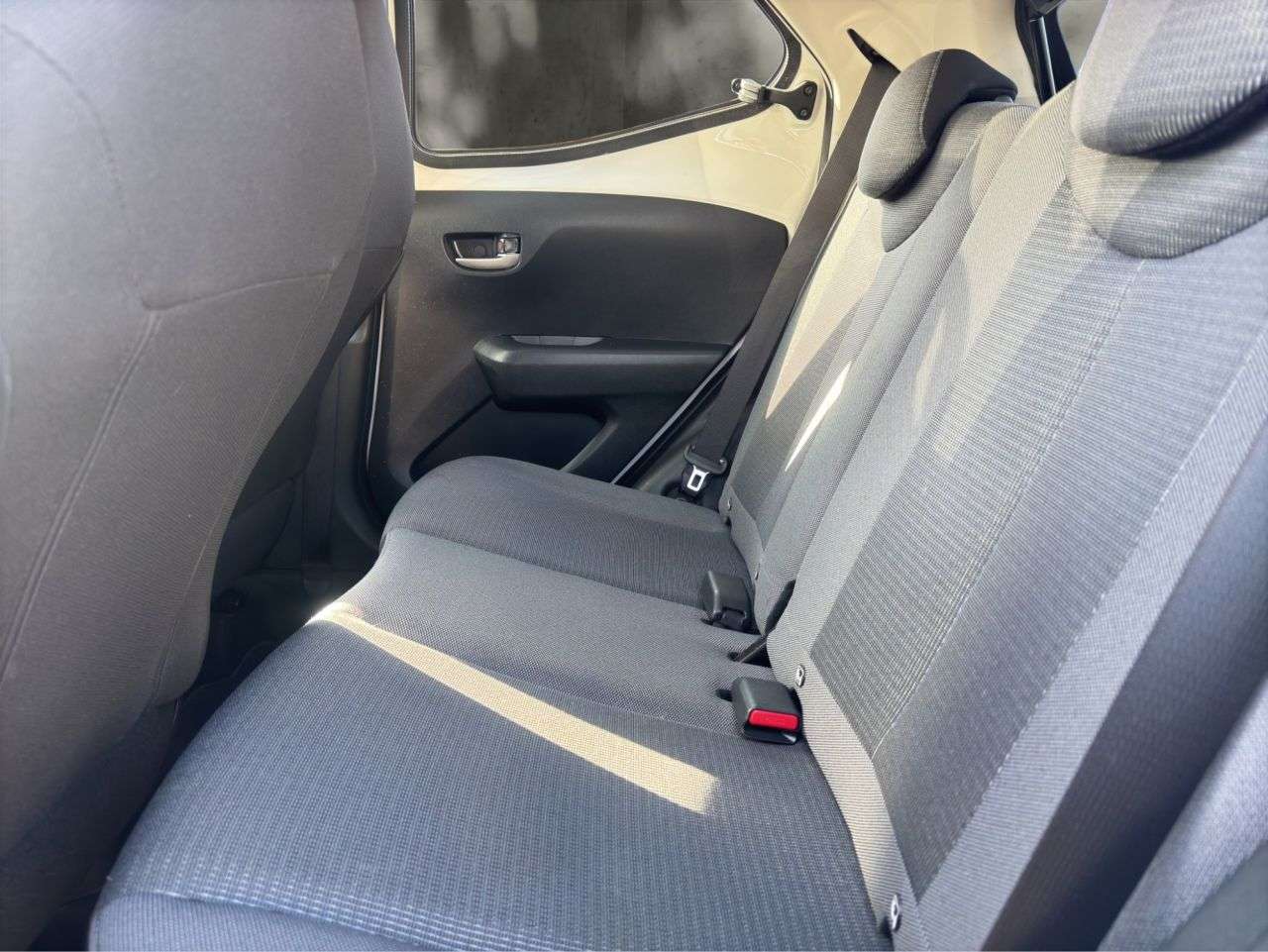 2021 TOYOTA AYGO 2021 TOYOTA AYGO