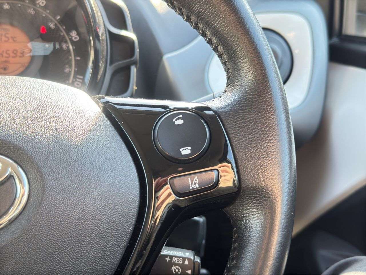 2021 TOYOTA AYGO 2021 TOYOTA AYGO