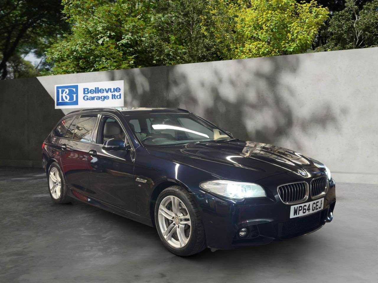 A 2014 BMW 5 SERIES 2.0 520d M Sport Touring 5dr Diesel Auto Euro 6 (s/s) (190 ps) £200 TO SECU A 2014 BMW 5 SERIES 2.0 520d M Sport Touring 5dr Diesel Auto Euro 6 (s/s) (190 ps) £200 TO SECU