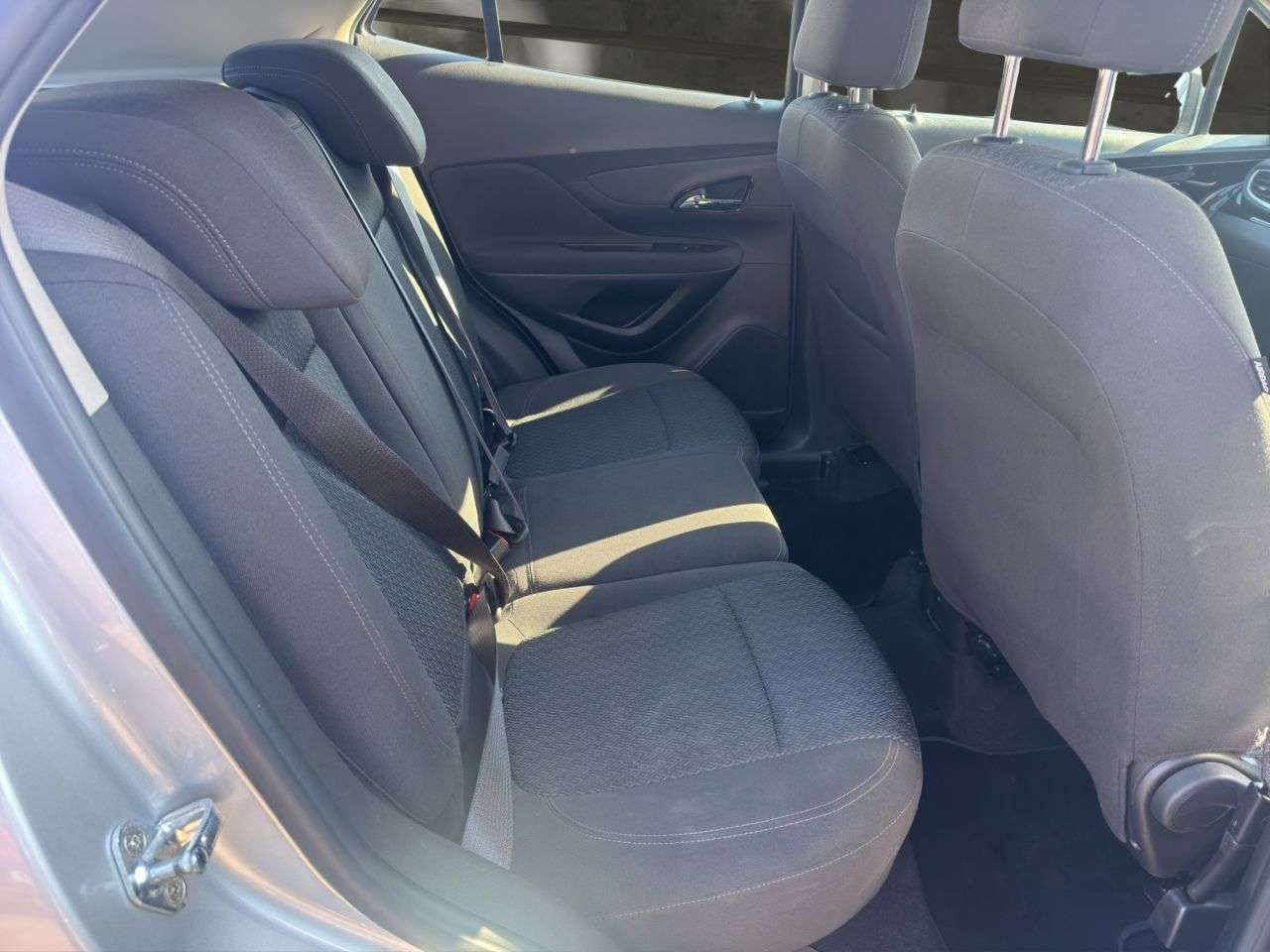 A 2019 VAUXHALL MOKKA X 1.6 CDTi ecoTEC D Active SUV 5dr Diesel Manual Euro 6 (s/s) (136 ps) £200 T A 2019 VAUXHALL MOKKA X 1.6 CDTi ecoTEC D Active SUV 5dr Diesel Manual Euro 6 (s/s) (136 ps) £200 T