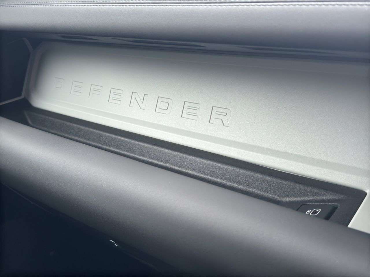 2024 LAND ROVER DEFENDER 2024 LAND ROVER DEFENDER