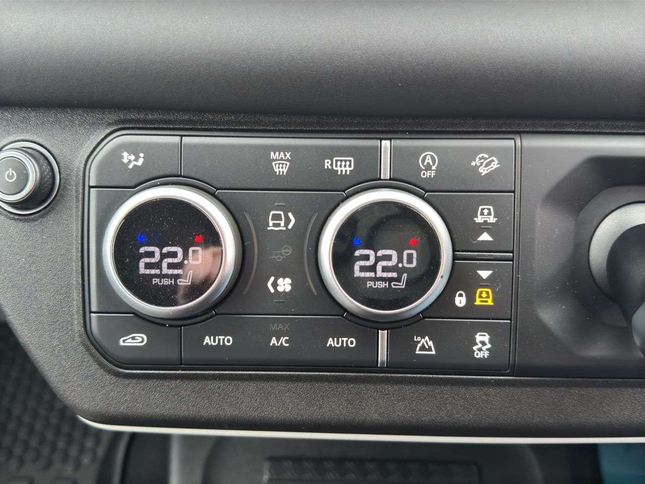 2024 LAND ROVER DEFENDER 2024 LAND ROVER DEFENDER