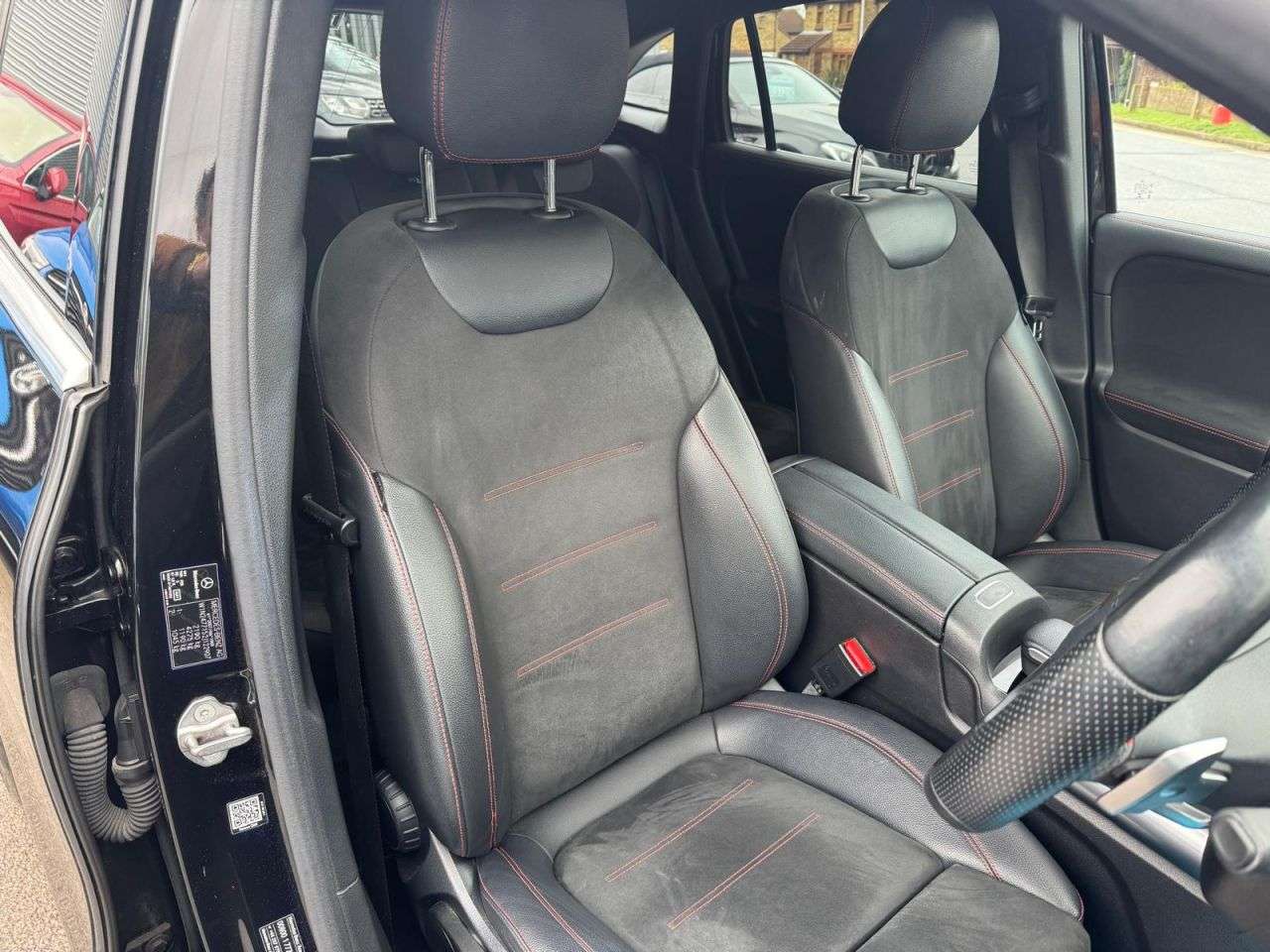 A 2020 MERCEDES-BENZ GLA 2.0 GLA220d AMG Line (Premium) SUV 5dr Diesel 8G-DCT 4MATIC Euro 6 (s/s) (1 A 2020 MERCEDES-BENZ GLA 2.0 GLA220d AMG Line (Premium) SUV 5dr Diesel 8G-DCT 4MATIC Euro 6 (s/s) (1