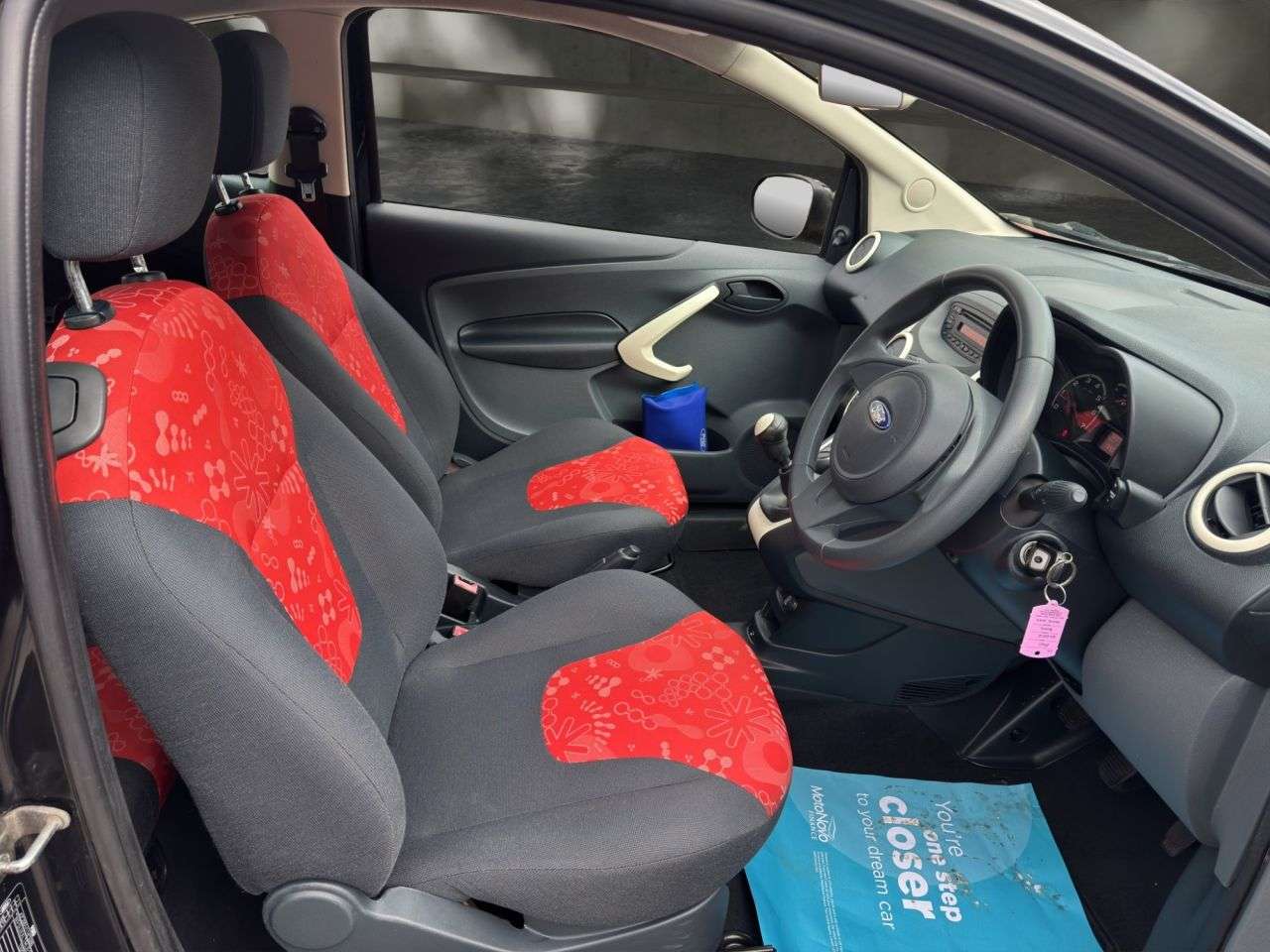 A 2014 FORD KA 1.2 Edge Hatchback 3dr Petrol Manual Euro 6 (s/s) (69 ps) READY TO DRIVE AW A 2014 FORD KA 1.2 Edge Hatchback 3dr Petrol Manual Euro 6 (s/s) (69 ps) READY TO DRIVE AW
