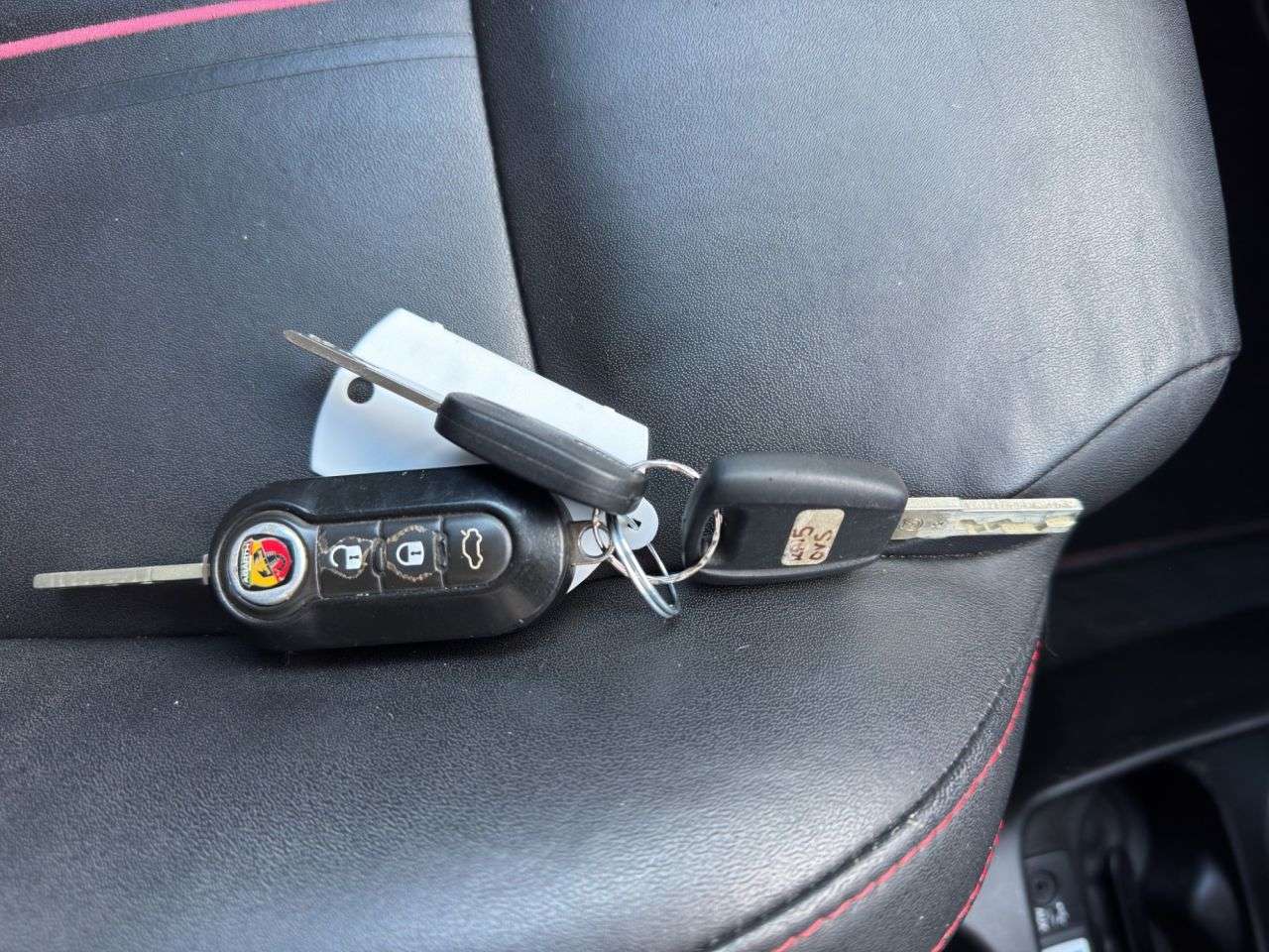 2019 ABARTH 595 2019 ABARTH 595