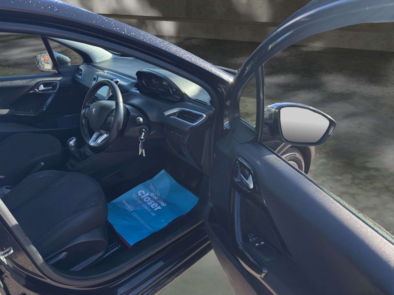 2018 PEUGEOT 208 2018 PEUGEOT 208