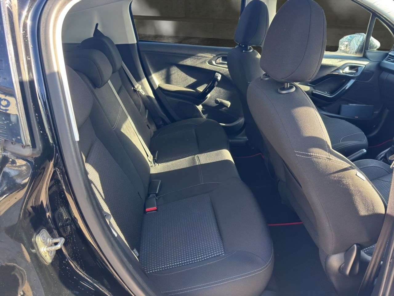 2018 PEUGEOT 208 2018 PEUGEOT 208