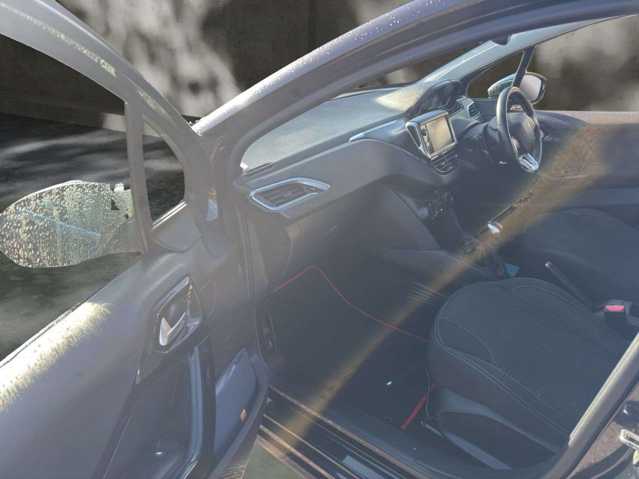 2018 PEUGEOT 208 2018 PEUGEOT 208