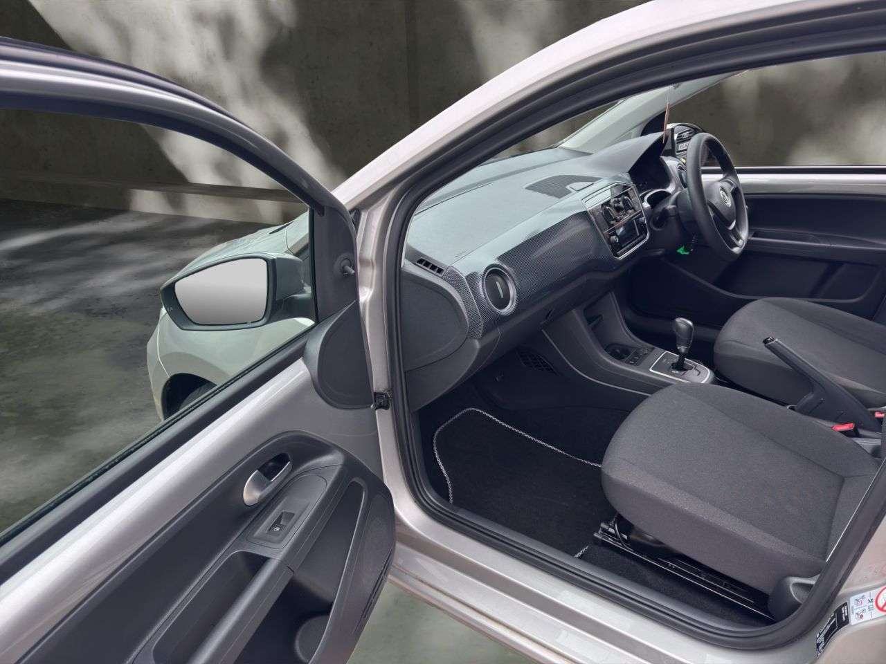 2018 VOLKSWAGEN UP! 2018 VOLKSWAGEN UP!