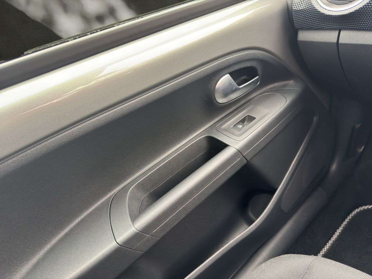 2018 VOLKSWAGEN UP! 2018 VOLKSWAGEN UP!