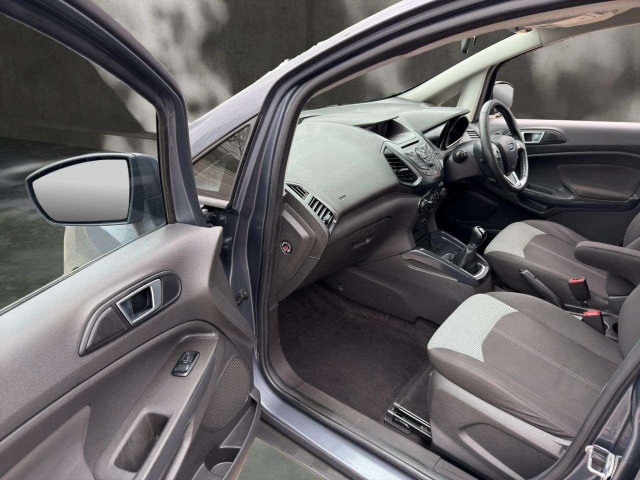 2017 FORD ECOSPORT 2017 FORD ECOSPORT