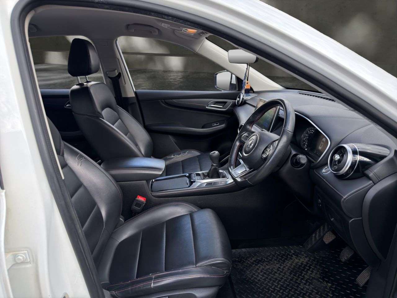 A 2020 MG MG HS 1.5 T-GDI Excite SUV 5dr Petrol Manual Euro 6 (s/s) (162 ps) £200 TO SECURE A 2020 MG MG HS 1.5 T-GDI Excite SUV 5dr Petrol Manual Euro 6 (s/s) (162 ps) £200 TO SECURE