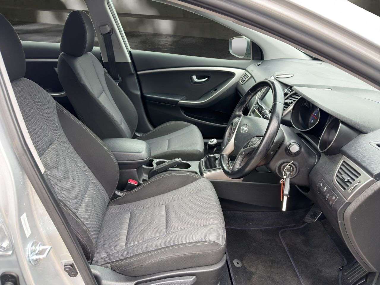 A 2014 HYUNDAI I30 1.6 CRDi Blue Drive Style Nav Hatchback 5dr Diesel Manual Euro 5 (s/s) (128 A 2014 HYUNDAI I30 1.6 CRDi Blue Drive Style Nav Hatchback 5dr Diesel Manual Euro 5 (s/s) (128