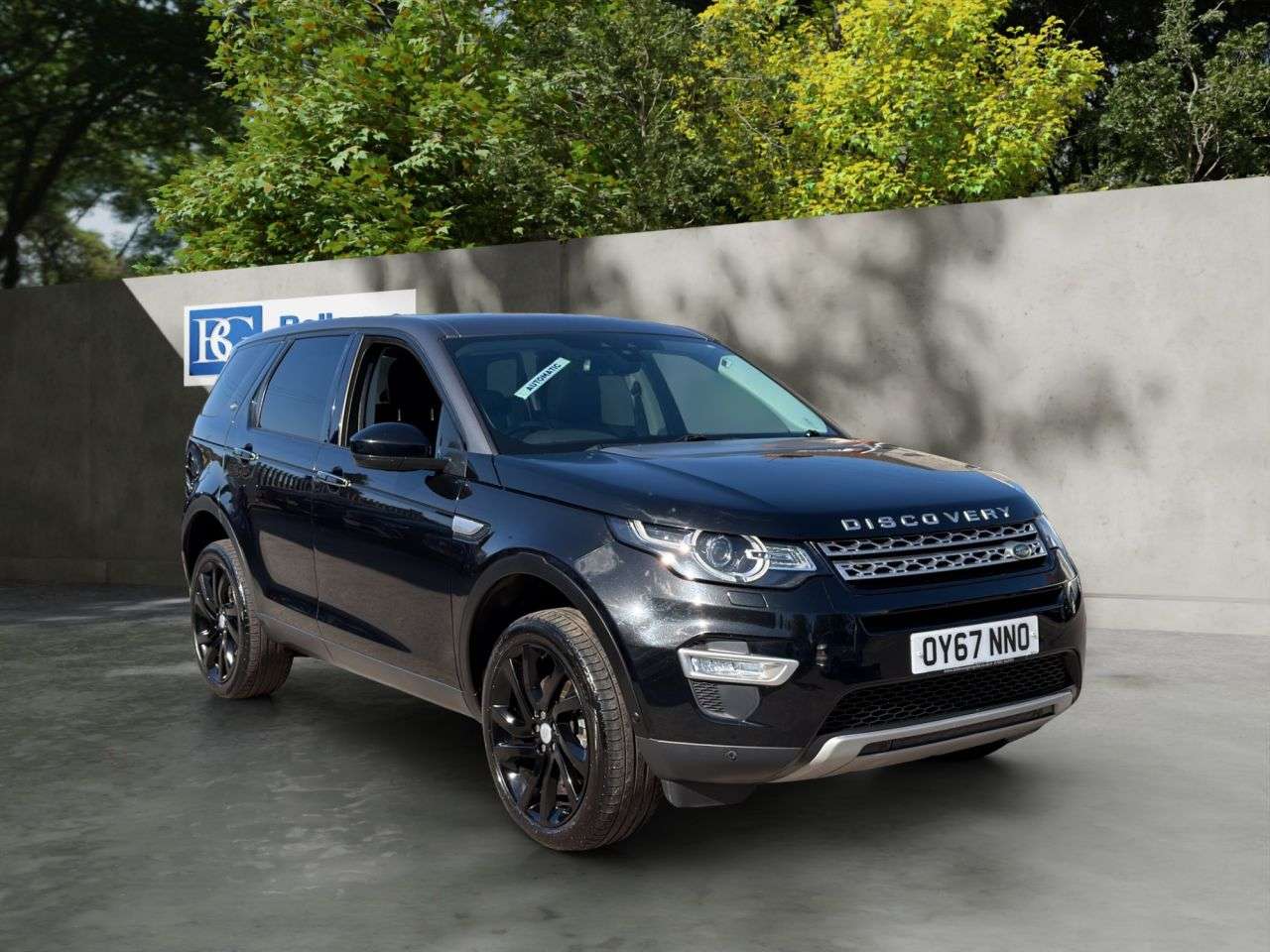 A 2017 LAND ROVER DISCOVERY SPORT 2.0 SD4 HSE Luxury SUV 5dr Diesel Auto 4WD Euro 6 (s/s) (240 ps) £200 TO SE A 2017 LAND ROVER DISCOVERY SPORT 2.0 SD4 HSE Luxury SUV 5dr Diesel Auto 4WD Euro 6 (s/s) (240 ps) £200 TO SE