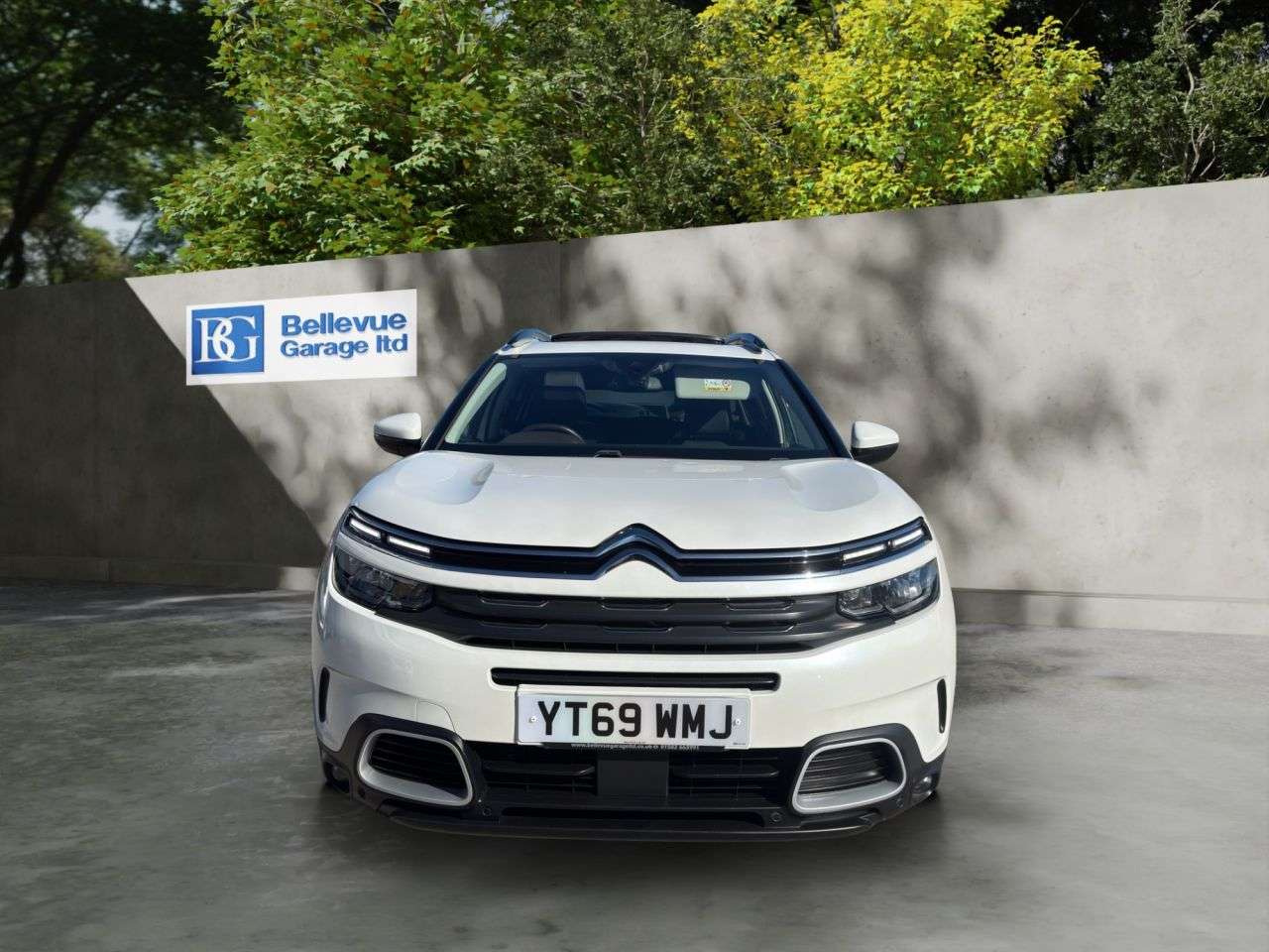 A 2019 CITROEN C5 AIRCROSS 1.6 PureTech Flair Plus SUV 5dr Petrol EAT8 Euro 6 (s/s) (180 ps) £200 TO S A 2019 CITROEN C5 AIRCROSS 1.6 PureTech Flair Plus SUV 5dr Petrol EAT8 Euro 6 (s/s) (180 ps) £200 TO S
