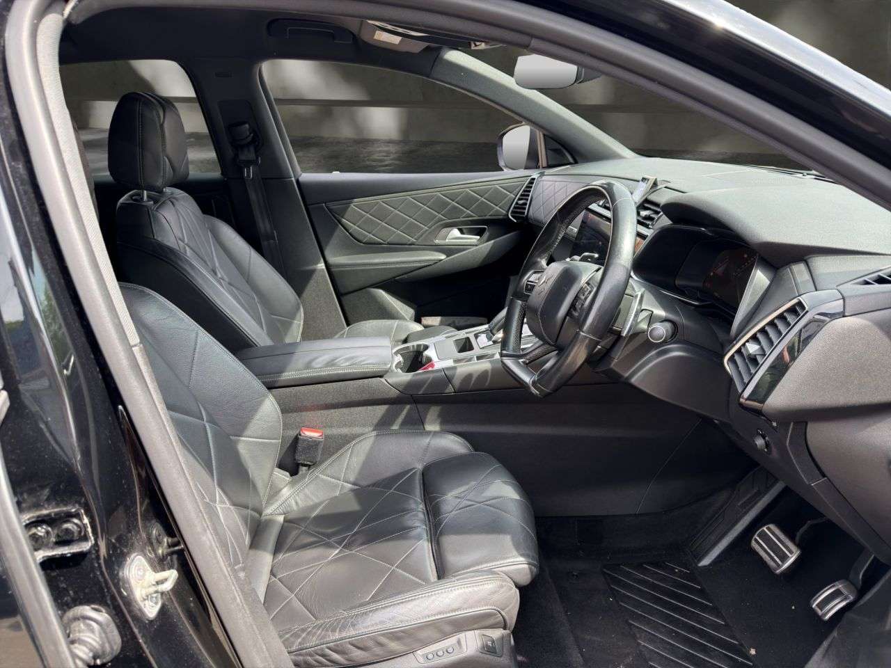 A 2018 DS AUTOMOBILES DS 7 CROSSBACK 1.6 PureTech GPF Prestige Crossback 5dr Petrol EAT8 Euro 6 (s/s) (225 ps) £ A 2018 DS AUTOMOBILES DS 7 CROSSBACK 1.6 PureTech GPF Prestige Crossback 5dr Petrol EAT8 Euro 6 (s/s) (225 ps) £