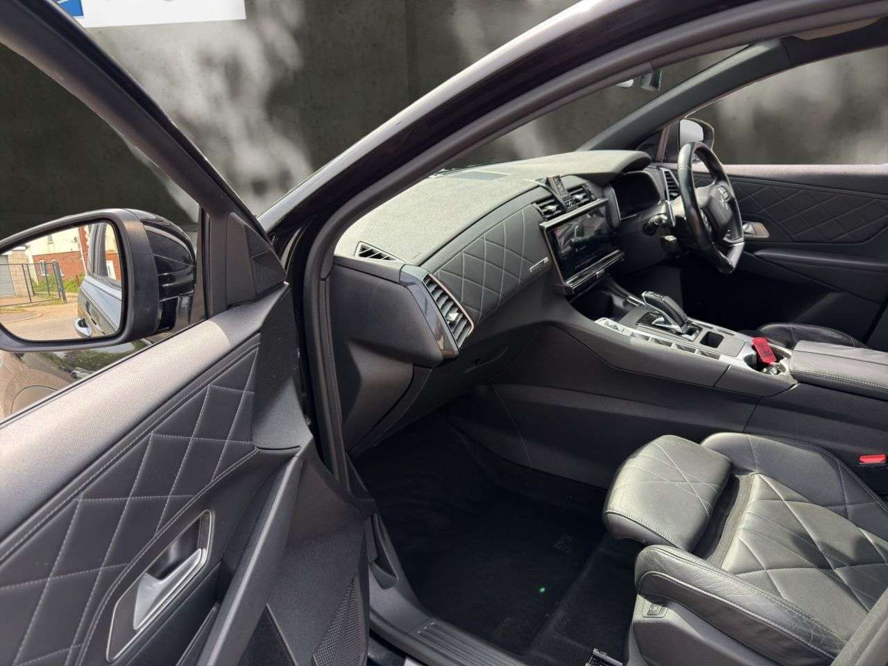 2018 DS AUTOMOBILES DS 7 CROSSBACK 2018 DS AUTOMOBILES DS 7 CROSSBACK