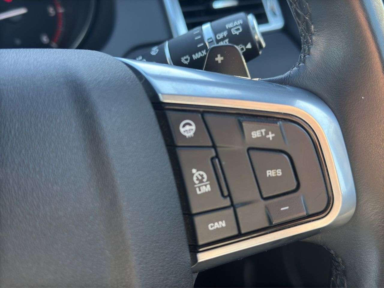 2018 LAND ROVER DISCOVERY SPORT 2018 LAND ROVER DISCOVERY SPORT
