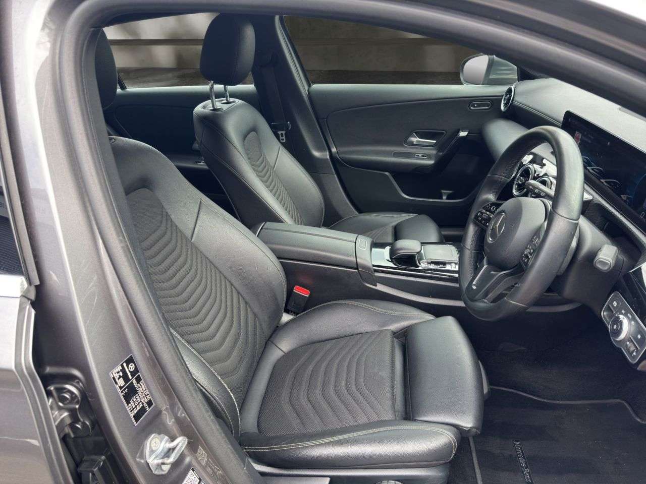 A 2019 MERCEDES-BENZ A-CLASS 1.5 A180d SE (Executive) Hatchback 5dr Diesel 7G-DCT Euro 6 (s/s) (116 ps) A 2019 MERCEDES-BENZ A-CLASS 1.5 A180d SE (Executive) Hatchback 5dr Diesel 7G-DCT Euro 6 (s/s) (116 ps)