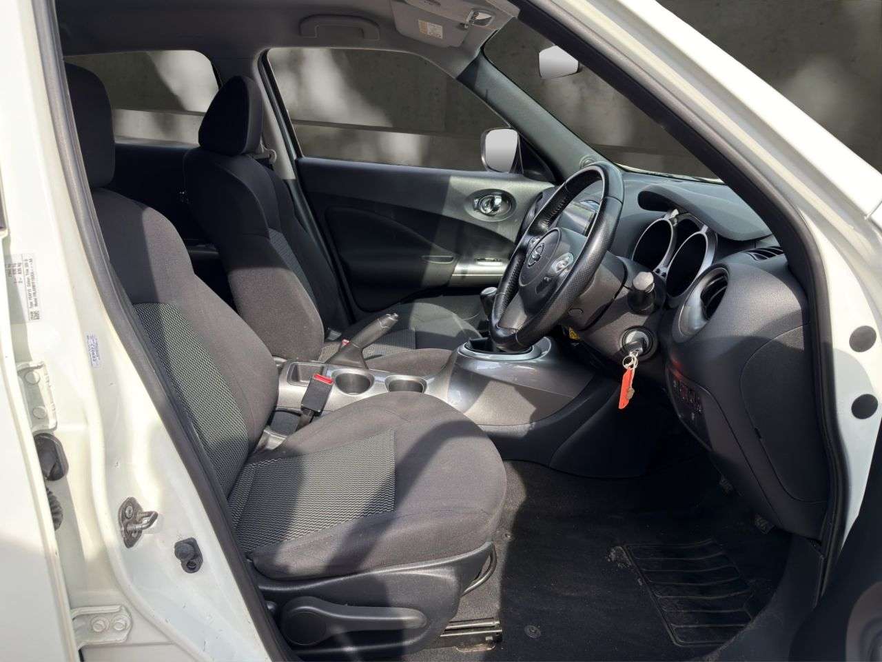 A 2014 NISSAN JUKE 1.2 DIG-T Acenta SUV 5dr Petrol Manual Euro 5 (s/s) Euro 5 (115 ps) £200 TO A 2014 NISSAN JUKE 1.2 DIG-T Acenta SUV 5dr Petrol Manual Euro 5 (s/s) Euro 5 (115 ps) £200 TO