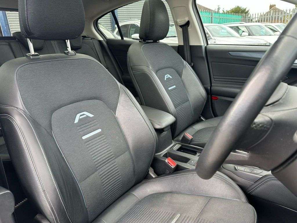A 2020 FORD FOCUS 1.0T EcoBoost Active X Hatchback 5dr Petrol Manual Euro 6 (s/s) (125 ps) £2 A 2020 FORD FOCUS 1.0T EcoBoost Active X Hatchback 5dr Petrol Manual Euro 6 (s/s) (125 ps) £2