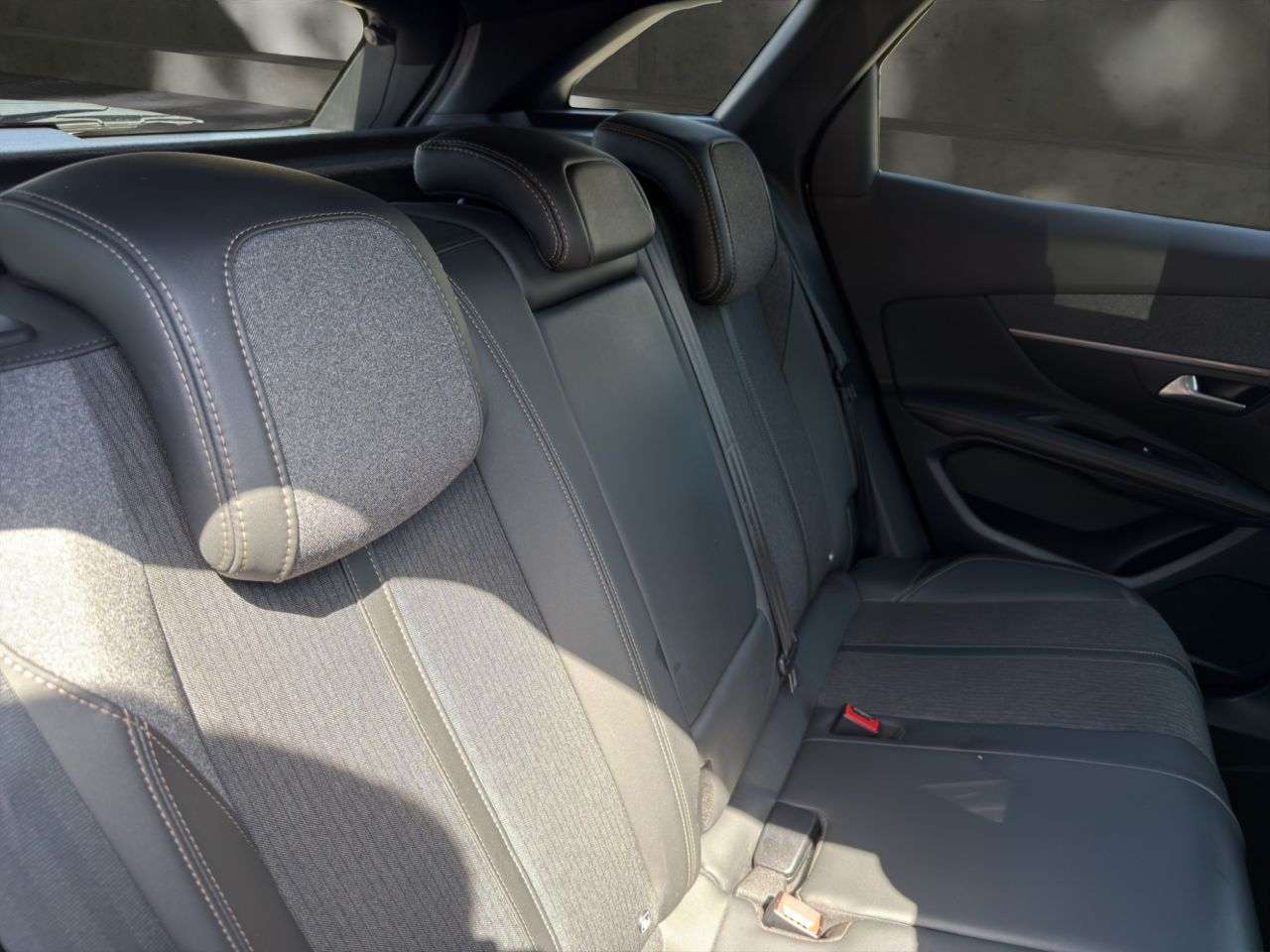 2021 PEUGEOT 3008 2021 PEUGEOT 3008