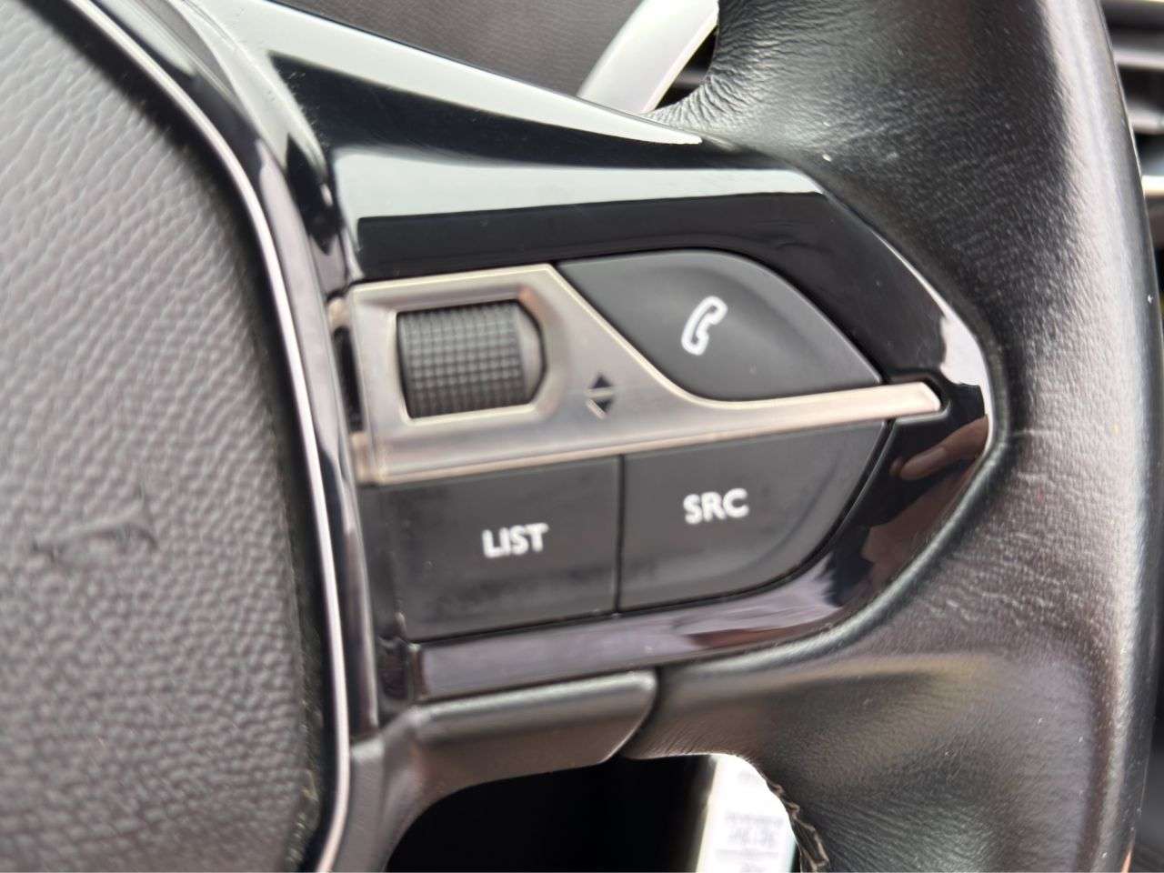 2017 PEUGEOT 3008 2017 PEUGEOT 3008