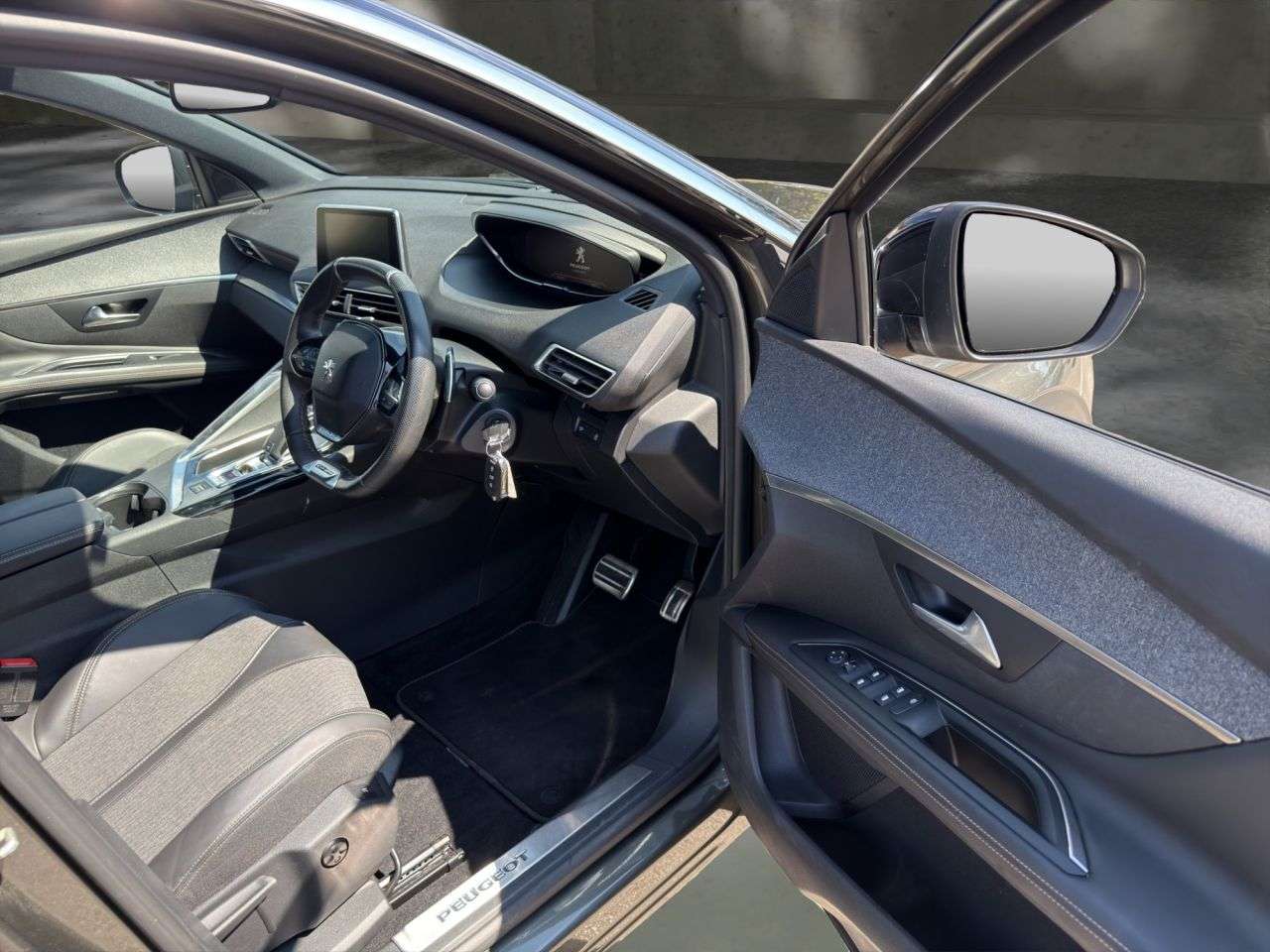 2018 PEUGEOT 3008 2018 PEUGEOT 3008